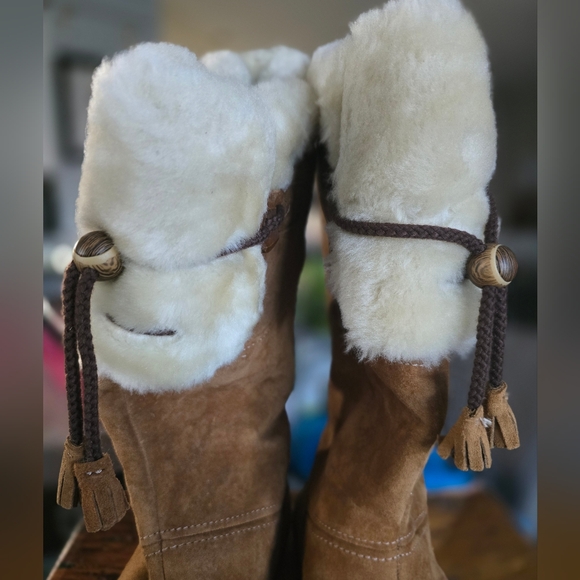 NIB! Cushe Cabin Fever WP Suede Boots size 10 - Picture 9 of 11